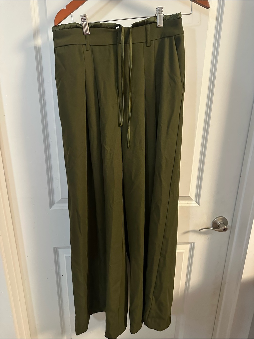 High-Waist Olive Green Wide-Leg Pants